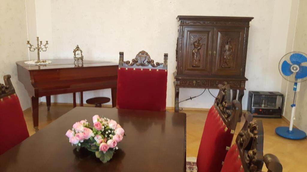 Guli Hotel Gori Luaran gambar