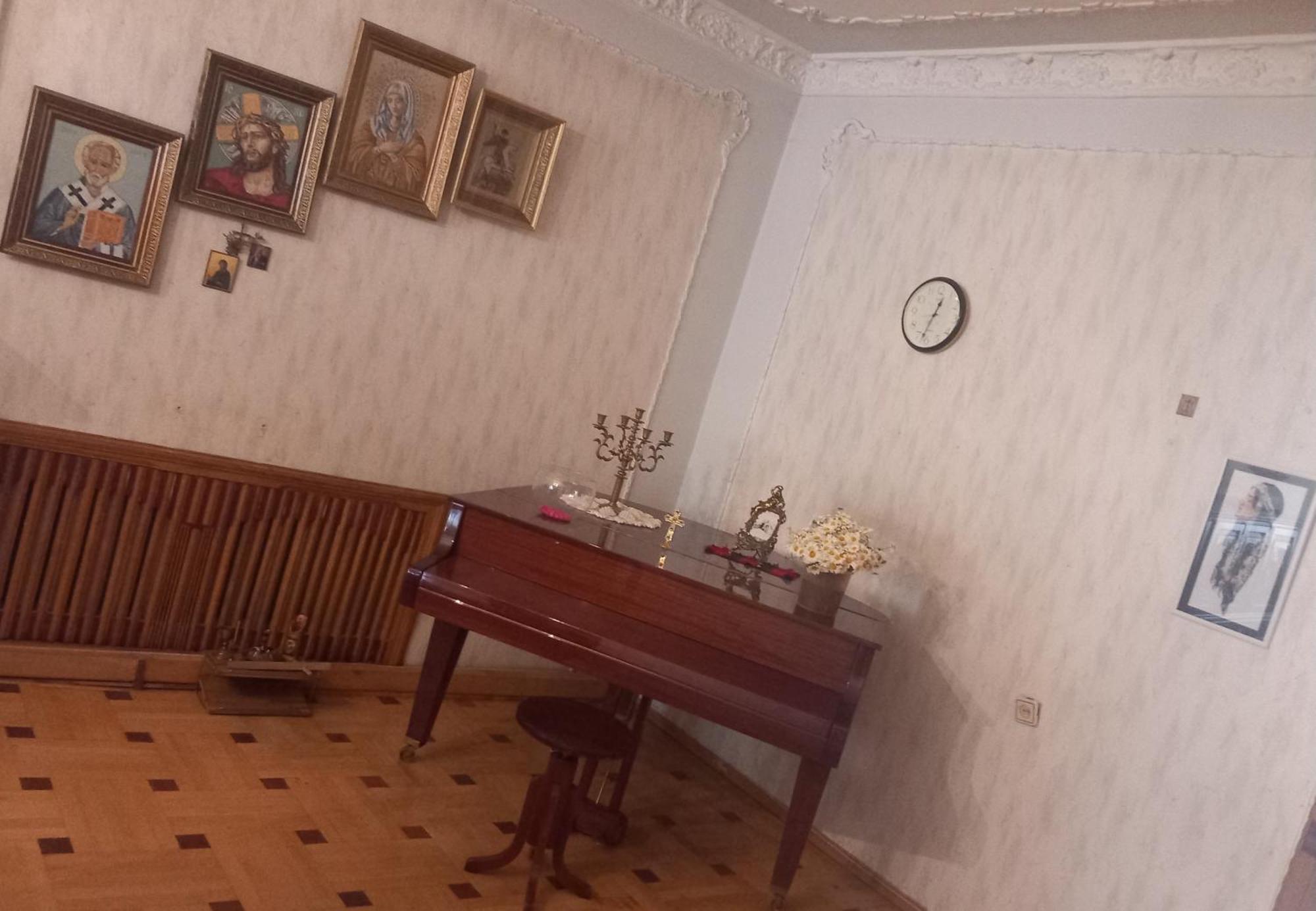 Guli Hotel Gori Luaran gambar